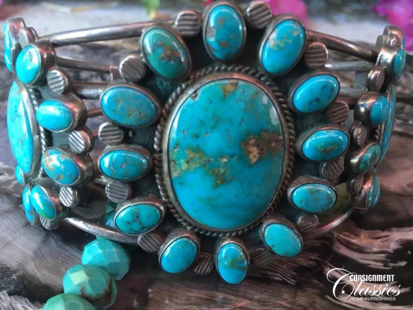 Devins  Unique Treasures