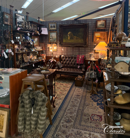 Ariel's Vintage & Antiques