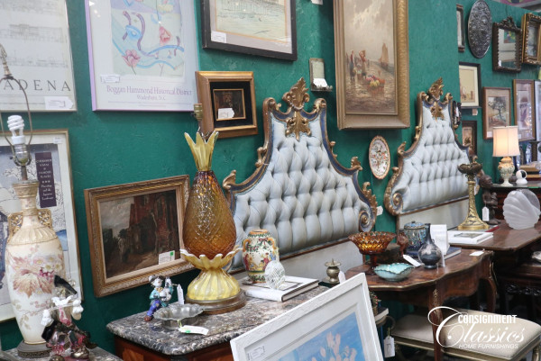 A Larry Antiques