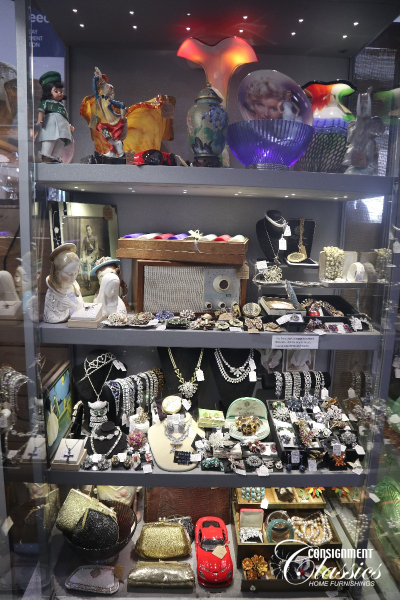 Alluring_Antiques (3)