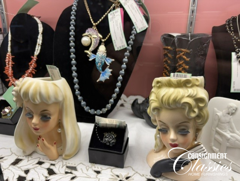 Head vases