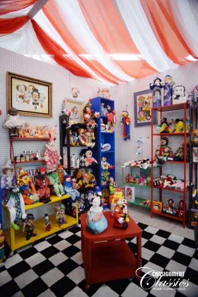 consignment-classics-the-mart-_20260929_0021