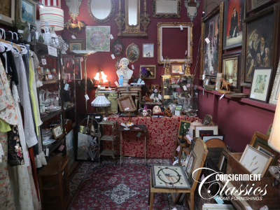 Ariel's Vintage & Antiques